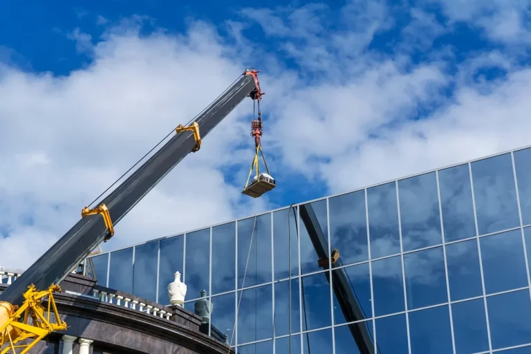 Telescopic Crane Installation and Rent Services